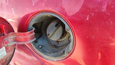 1990-1993 Grand Prix Fuel Filler Neck Assembly With Gas Cap Oem 14088147