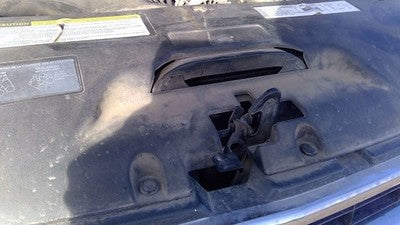 2000 2001 2002 Chevy Tahoe Hood Latch Assembly With Bracket Oem