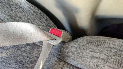 02-04 Trail Blazer Passenger Right Front Seat Belt Buckle Receiver Gray 95D