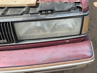 1987-1990 Olds 88 Driver Left Head Light Oem Front Lamp 22530640