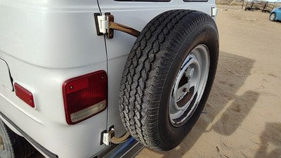 1995 Gmc Van 3500 Spare Tire Carrier Swing Gate Oem