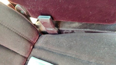 1989 Buick Century Passenger Right Front Seat Belt Buckle Receiver Oem Red