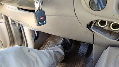 97-02 Ford Expedition Lower Dash Under Column Knee Bolster Trim Panel Oem Tan Fh
