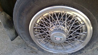 1984-1985 Olds 88 15" Wheel Cover Oem Wire Type Hub Cap Factory Spoke Design