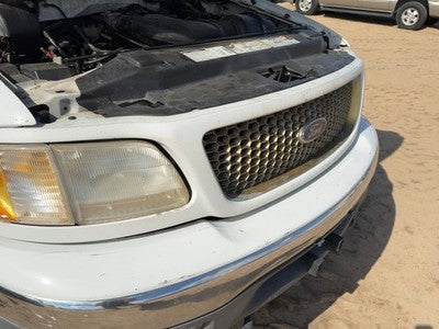 1999-2004 Ford F150 Front Grille Assembly Oem White Yz 3L3Z8200Ba