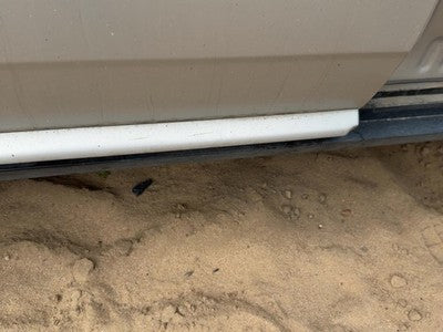 05-07 Fivehundred Passenger Right Rear Moulding From Door Back Trim Strip Silver