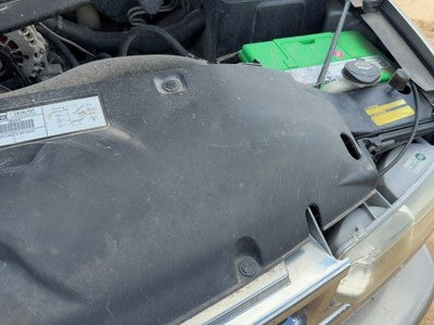 00-02 Chevy Suburban Top Plastic Cover Above Radiator Support Sight Shield Oem