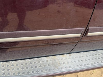 04-05 Durango Passenger Rear Moulding From Door Back Trim Strip Molten Red Pr8