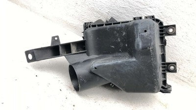 2005-2008 Chevy Cobalt Complete Air Intake Cleaner Filter Box Housing Oem 2.2L