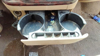 96-00 Chrysler Town & Country Slide Out Dash Mounted Cup Holder Assembly Oem Tan
