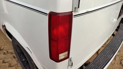 1985-2005 Gmc Safari Driver Left Tail Light Brake Lamp Oem Rear 05978023