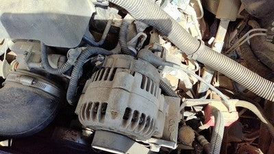 1999 Chevy Silverado 1500 Alternator 5.3L 10480229