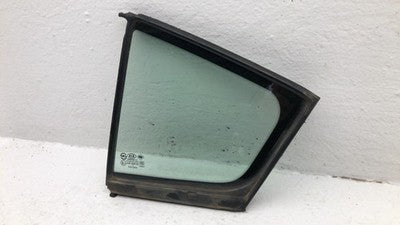 2014-18 Kia Forte Driver Left Rear Vent Window Small Back Door Glass With Frame