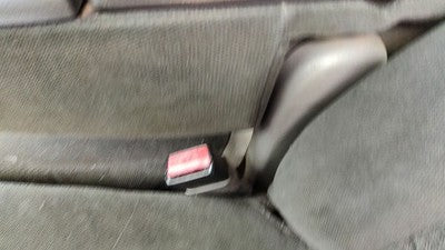 2002-2004 F350 Powerstroke Driver Left Front Seat Belt Buckle Receiver Oem Gray