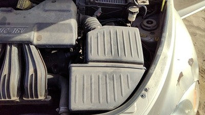 02-05 Pt Cruiser Complete Air Intake Cleaner Filter Box Housing With Tube 2.4L