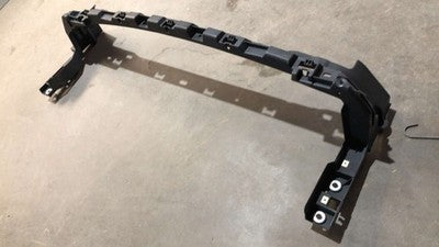 2011-2016 Ford F250 Lower Grille Radiator Support Bracket Oem 6.7L