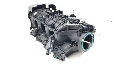 10-14 Chevy Tahoe Intake Manifold with Bolts Hardware OEM 5.3L 12638038