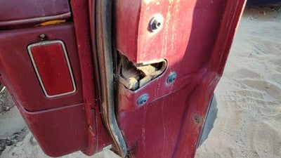 1990 Olds 88 Passenger Right Front Door Latch With Rods/Cables Oem