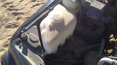 1996 Geo Tracker Windshield Washer Fluid Reservoir With Pump Oem Wiper Tank