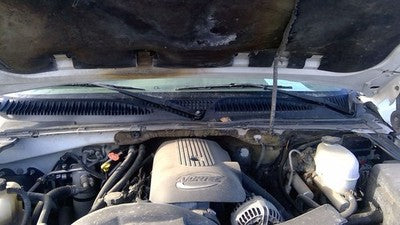 2005 Chevy Suburban Windshield Wiper Cowl Vent Trim Panel Oem Grille