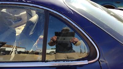 98-02 Oldsmobile Intrigue Driver Left Rear Vent Window Back Door Glass Wth Frame