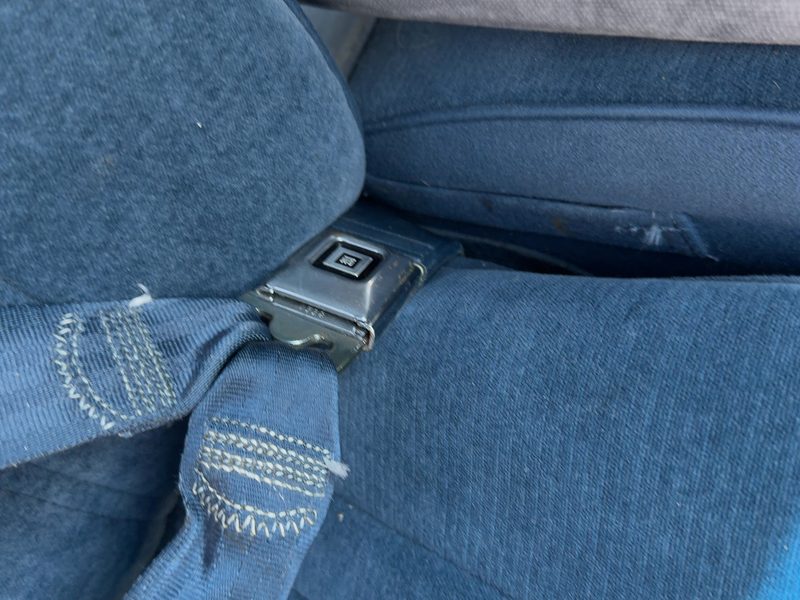 1993 Oldsmobile Eighty-eight (80 & Up) Front Seat Belt RH