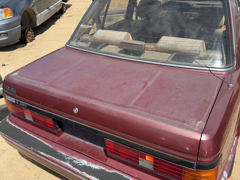 1987-1988 Nissan Maxima Trunk/Decklid/Hatch/Tailgate