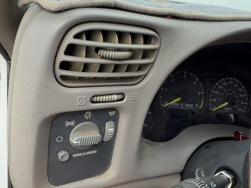 1998 Blazer S10/jimmy S15 Dash Panel