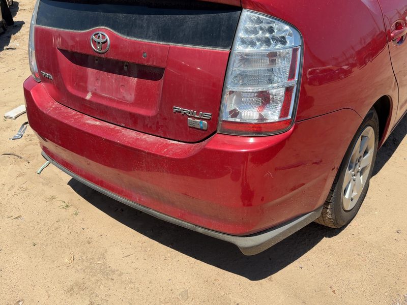 2004-2009 Toyota Prius Rear Bumper Assembly