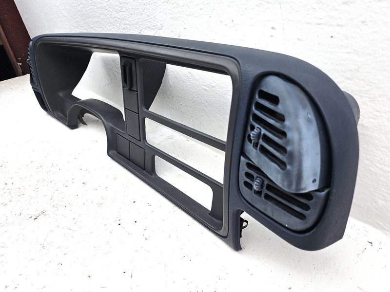 1995-1996 Chevy/gmc Suburban 1500 Series Dash Panel
