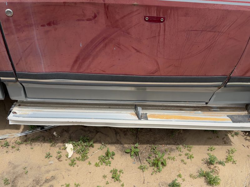 1989 Ford Pickup F150 Series Front Door Moulding RH