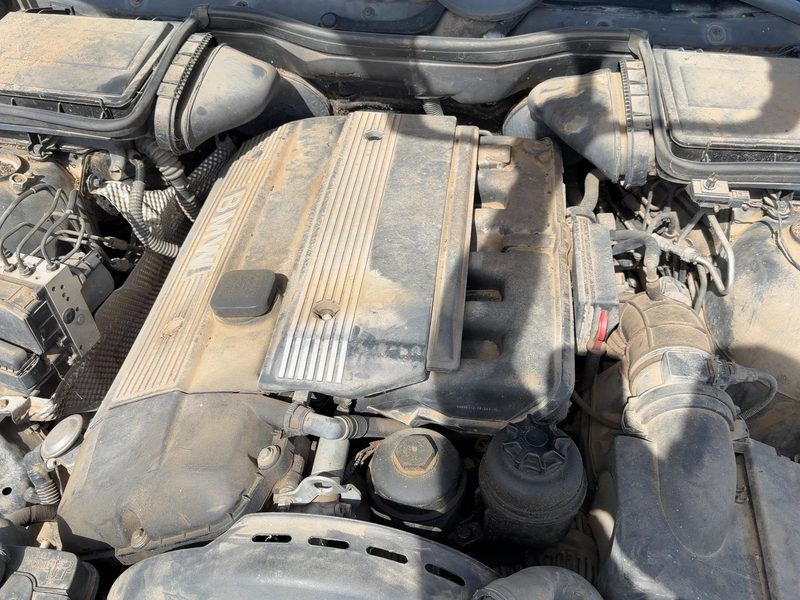 1998-2006 BMW 530i Engine Cover