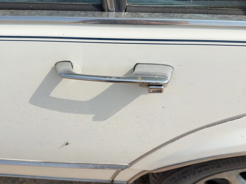 1986 Oldsmobile Ninety-eight (80 & Up) Outside Door Handle LH