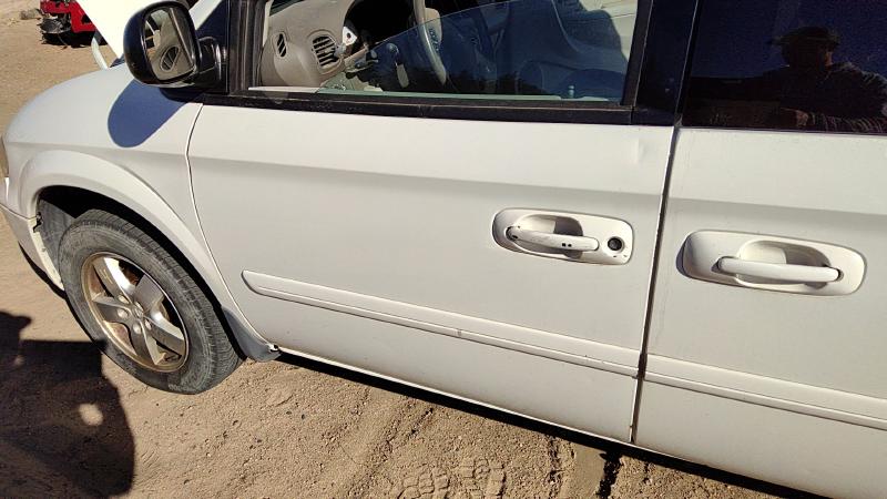 2004-2007 Dodge Caravan Front Door LH