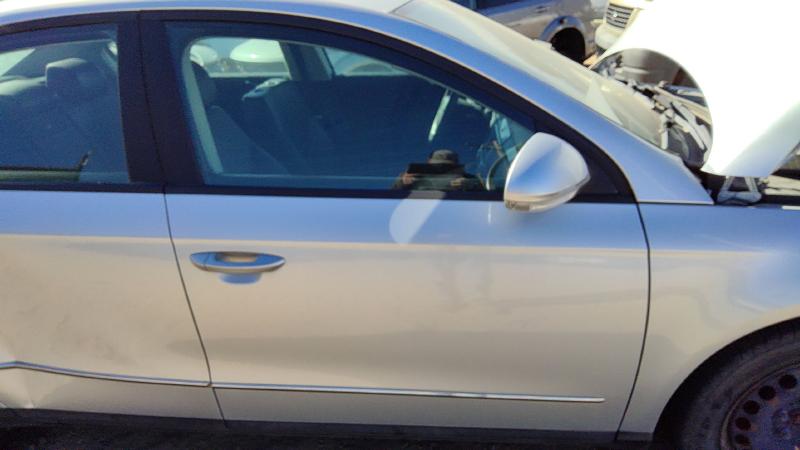 2006-2010 (discontinued) Passat Front Door RH