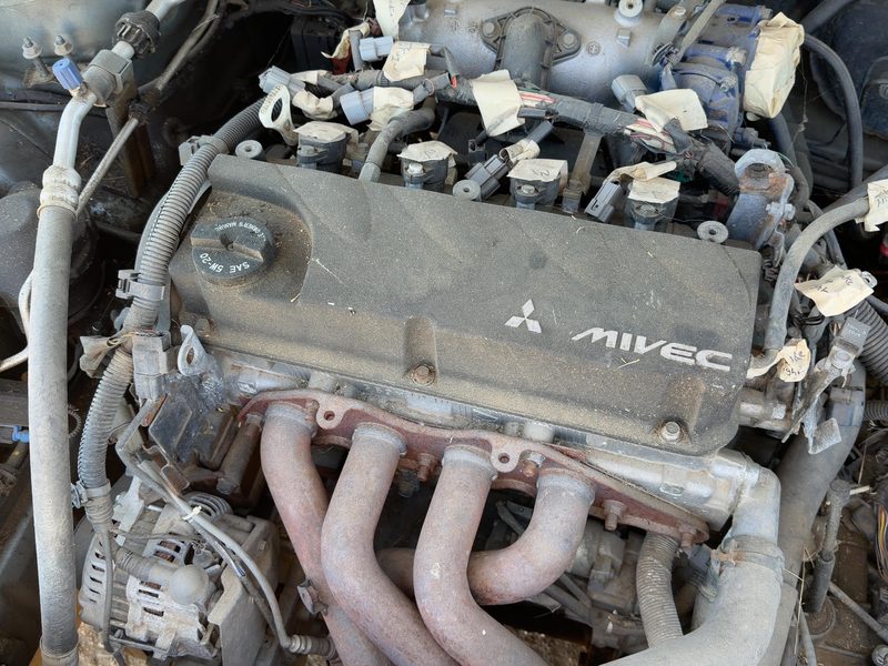 2004-2012 Mitsubishi Eclipse Cylinder Head
