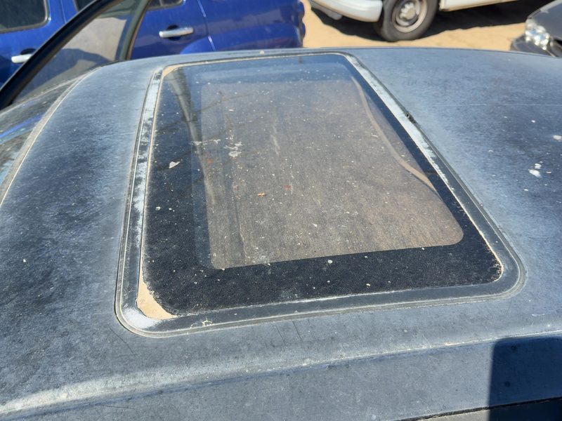 1995-1996 Nissan Maxima Roof Glass (Glass Only)
