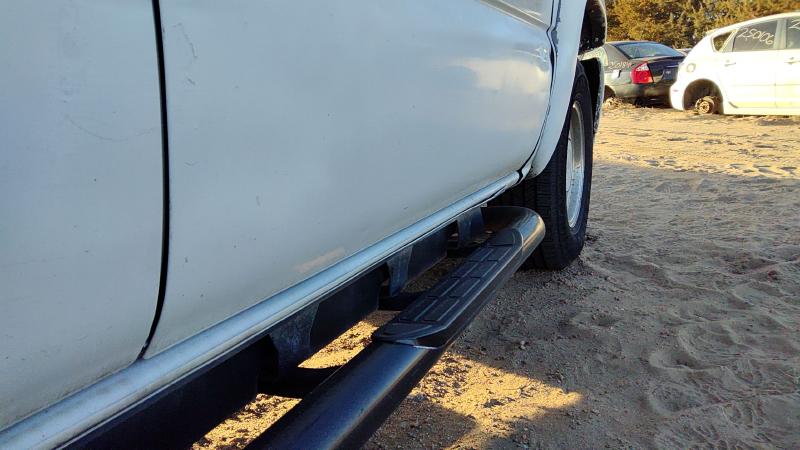 1999-2007 Chevy/gmc Suburban 1500 Series Front Door RH