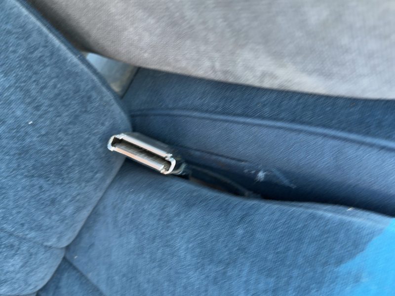 1993 Oldsmobile Eighty-eight (80 & Up) Front Seat Belt RH