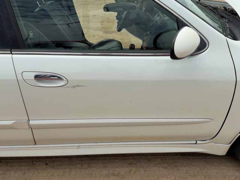 2000-2004 Infiniti I30 Front Door RH