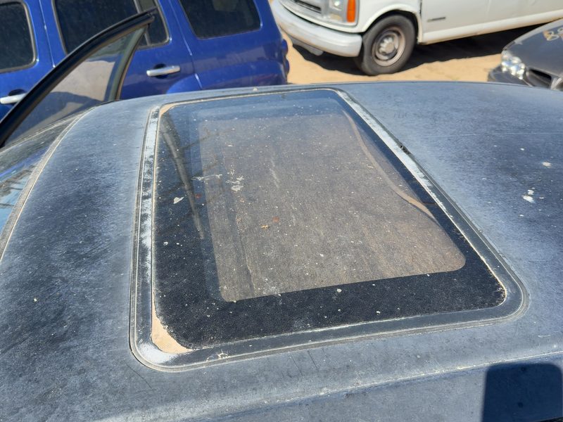 1995-1996 Nissan Maxima Roof Glass (Glass Only)