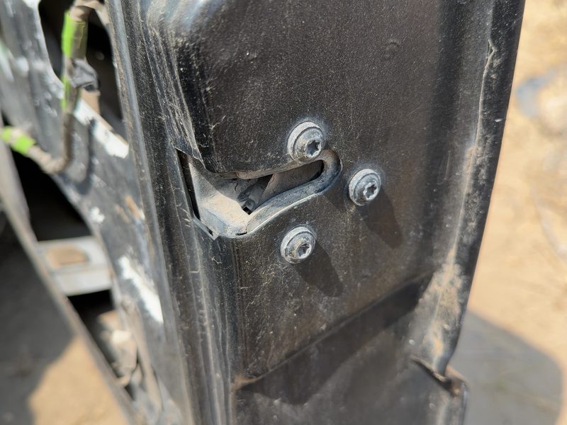 1995-2005 Blazer S10/jimmy S15 Front Door Latch RH