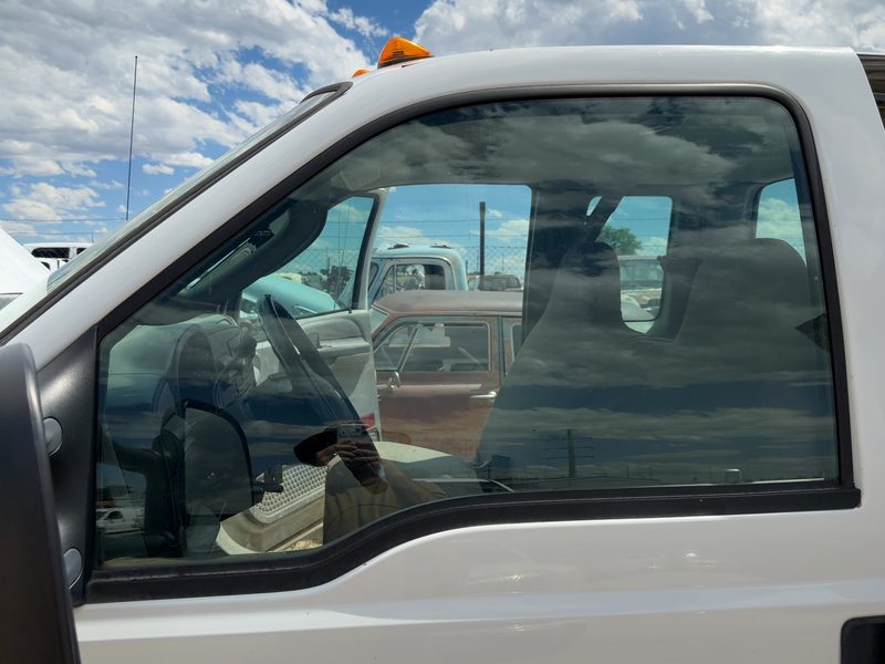 1999-2012 Ford F350 Super Duty Pickup Front Door Glass/Window LH