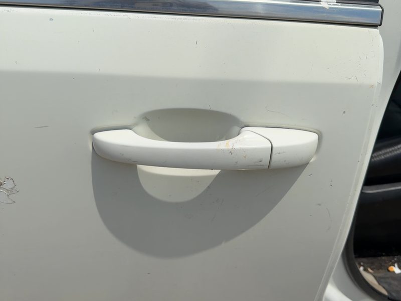 2008-2020 Chrysler Town & Country Outside Door Handle RH