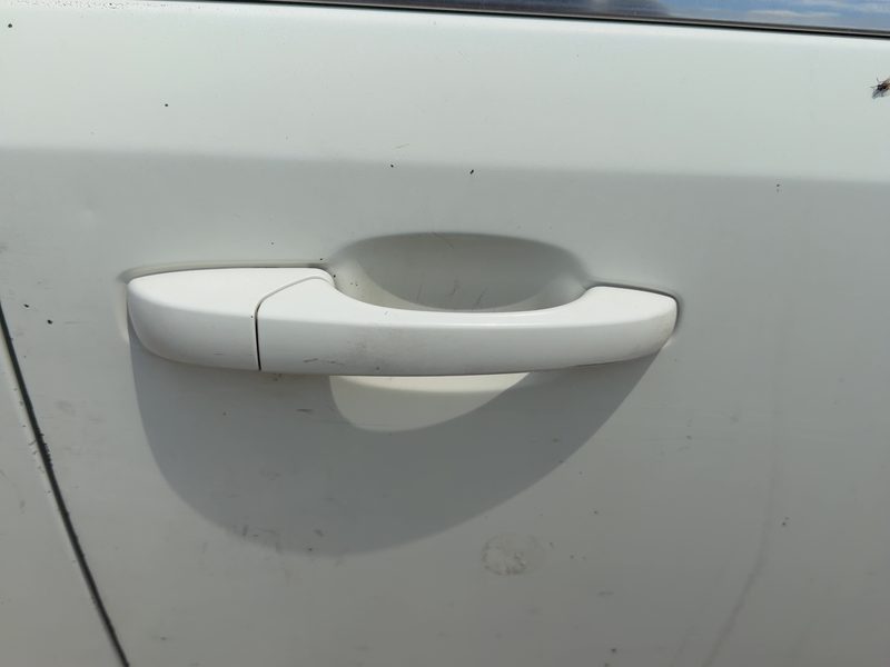 2010-2020 Chrysler Town & Country Outside Door Handle RH