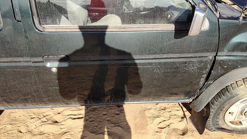 1986-1995 Nissan Pathfinder Front Door RH
