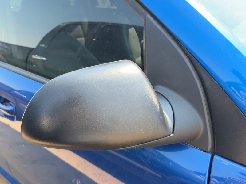 2003-2005 Saturn Vue Door Mirror RH