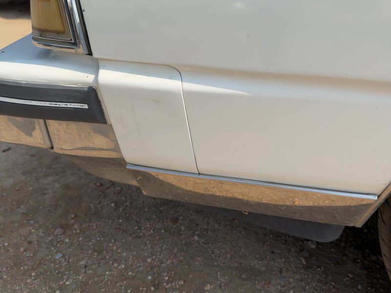1986 Oldsmobile Ninety-eight (80 & Up) Fender Moulding LH