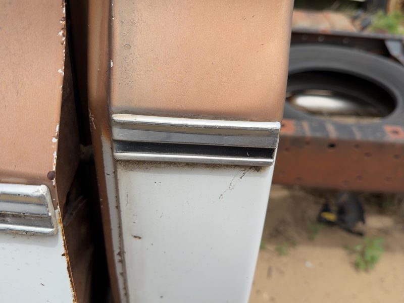 1980 Chevrolet Pickup 20 Series Quarter Panel Moulding LH