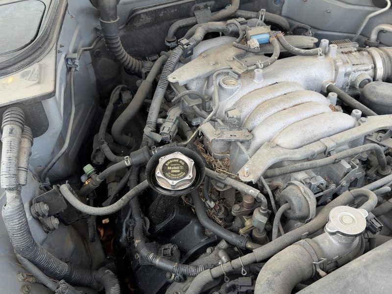 2003-2005 Infiniti FX Series Cylinder Head
